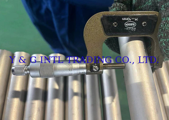 Tabung Titanium tanpa jahitan Tersedia dalam Gr1 dan Gr3 Standar ASTM B338